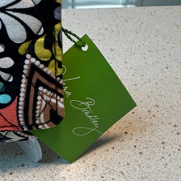 NEW Vera Bradley RETIRED Sierra Patterned Trifold Wallet NWT - Picture 2 of 9